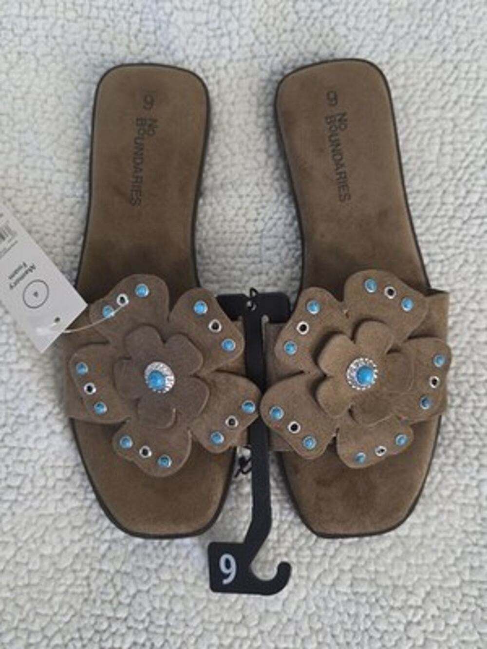 No Boundaries Studded Faux Suede Flower Slide Sandals Women Brown Turquoise 6